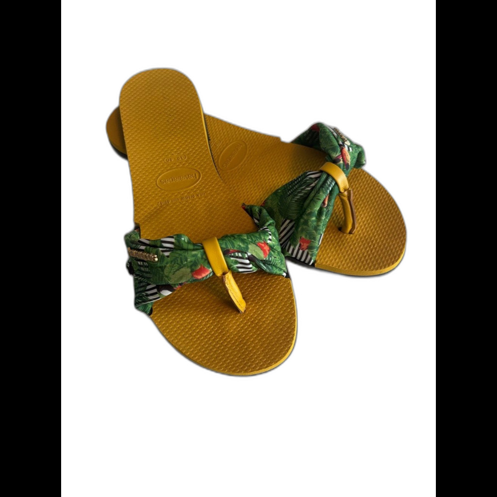Havaianas Women's You St. Tropez Sandal, Burnt Yellow Tropical Knot Strap